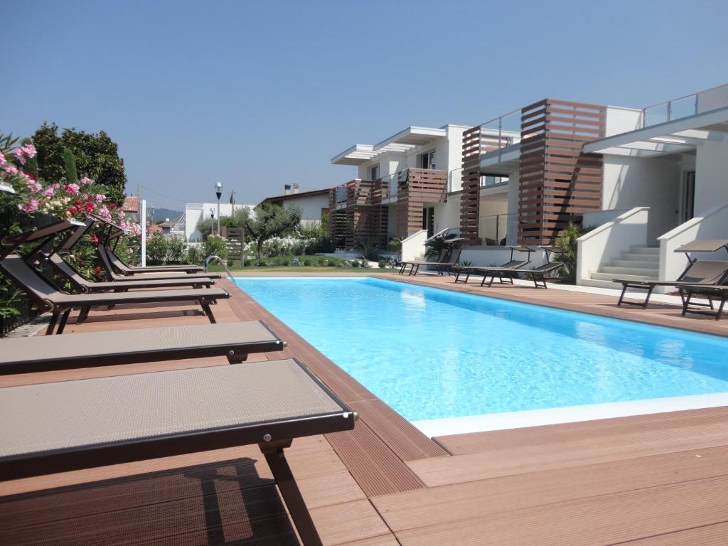 Bio Suites Pacinotti Bardolino Bagian luar foto
